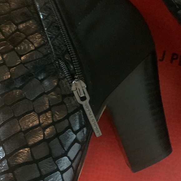 Donald J Pliner boots 7.5M - Picture 3 of 9